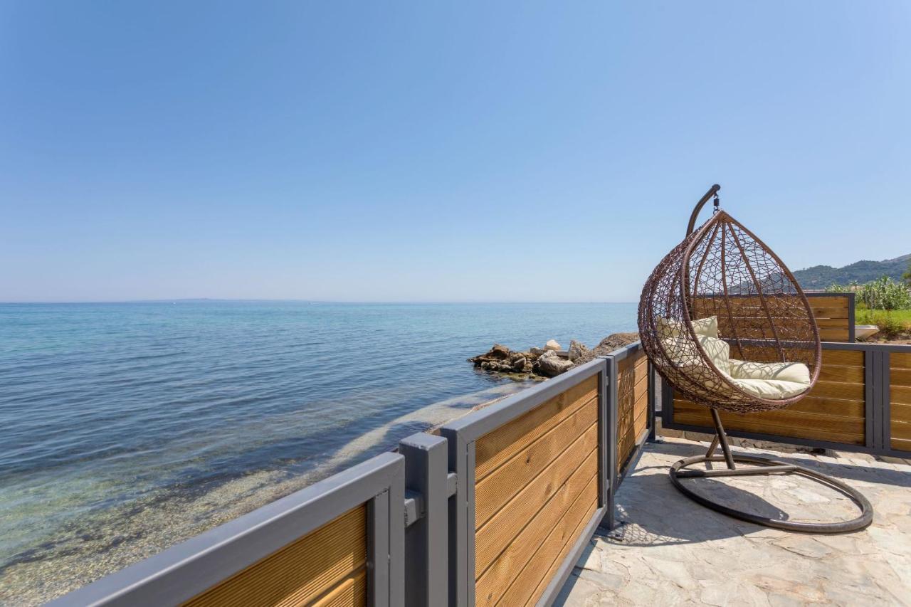 Apartment Venetico Beachfront & - Sea View *